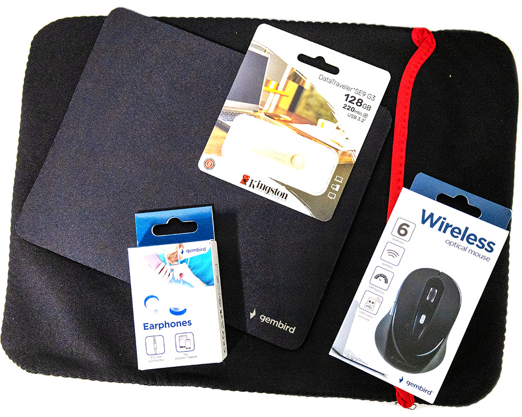 Computerzaak Laptop Accessoire Pakket Muis In Ear Hoofdtelefoon Sleeve Usb Mat Randapparatuur