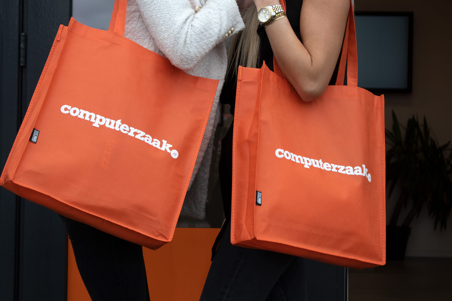 Wat is het verschil tussen een notebook en een laptop computerzaak.nl